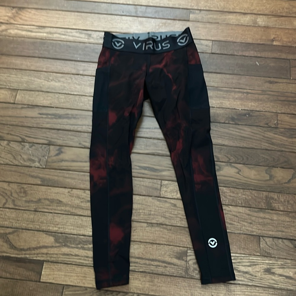 Virus leggings size medium